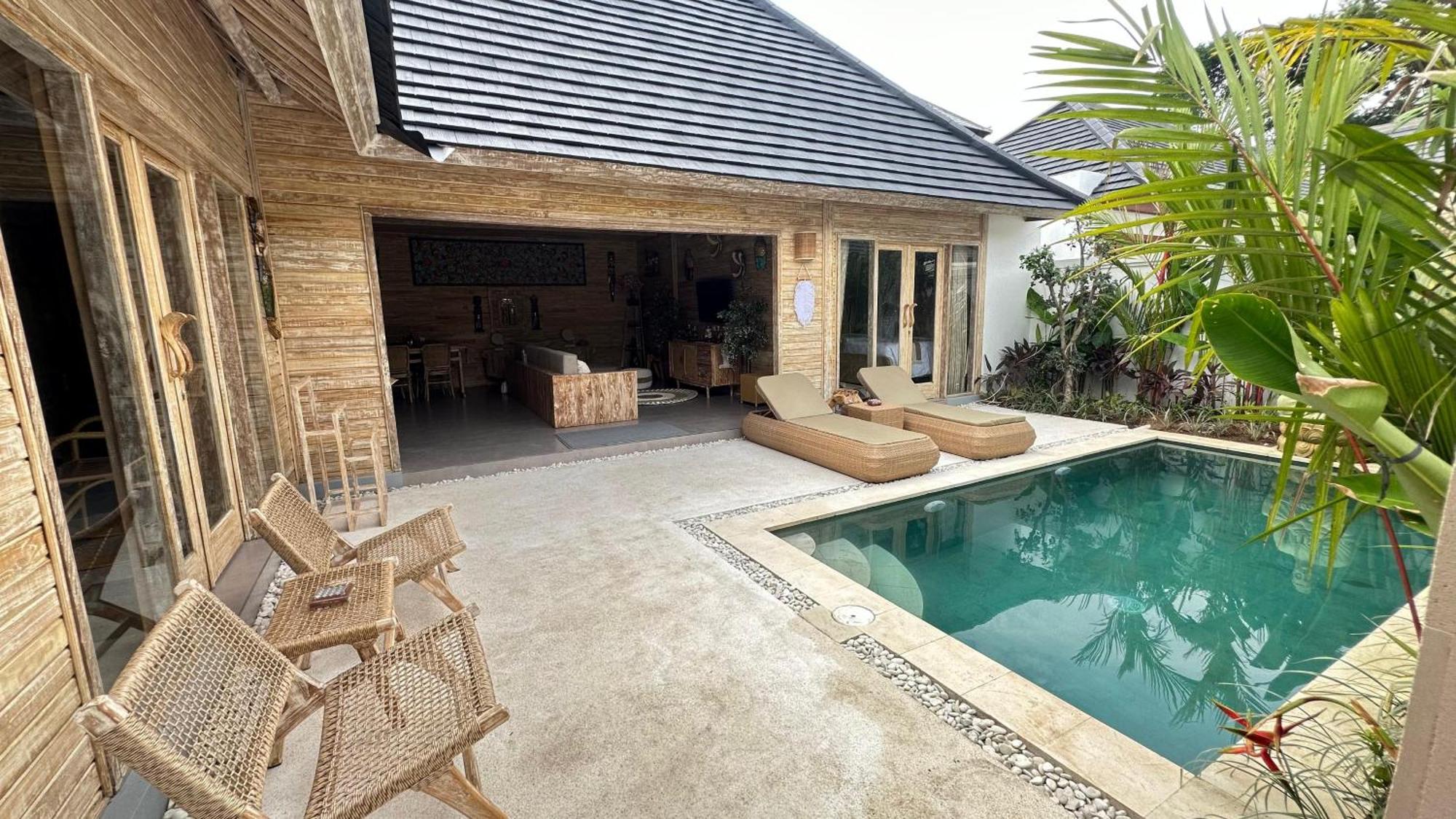 Kubu Dimel Suites And Villas Resort Nusa Dua  Buitenkant foto